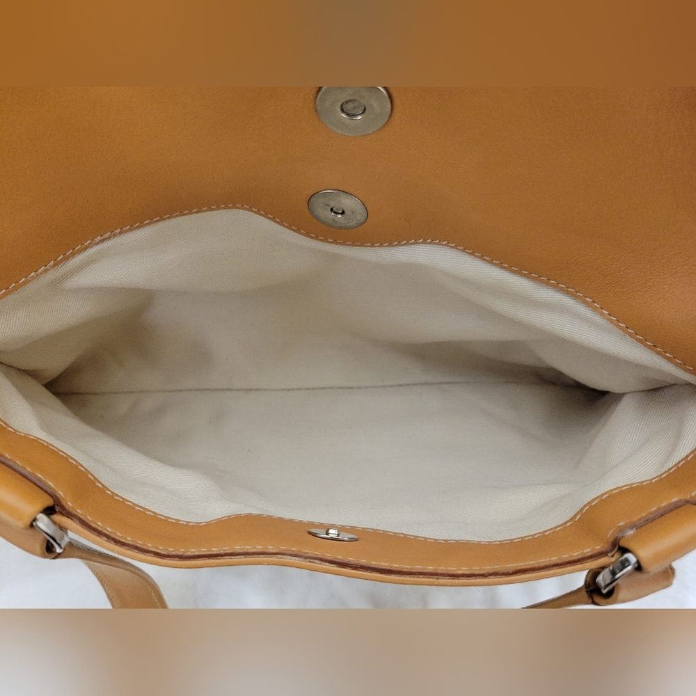 SALVATORE FERRAGAMO NICCIOLA CALF LEATHER SHOULDER BAG - Picture 9 of 16